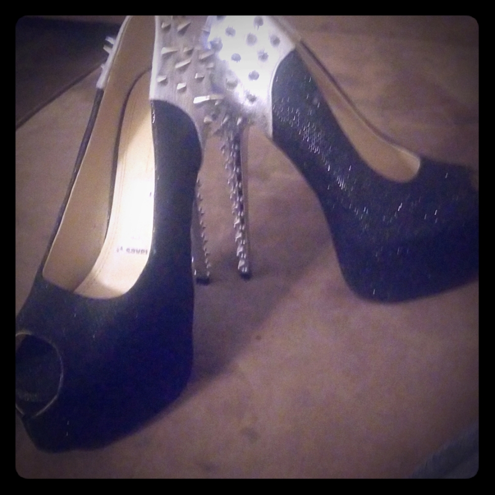 heals